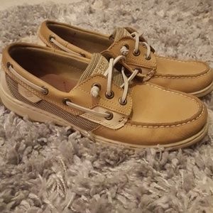 Sperry boat shoes